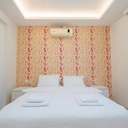 Modern And Central Duplex Apartment With Garden Near Beach In Antalya Apartamento Antalya